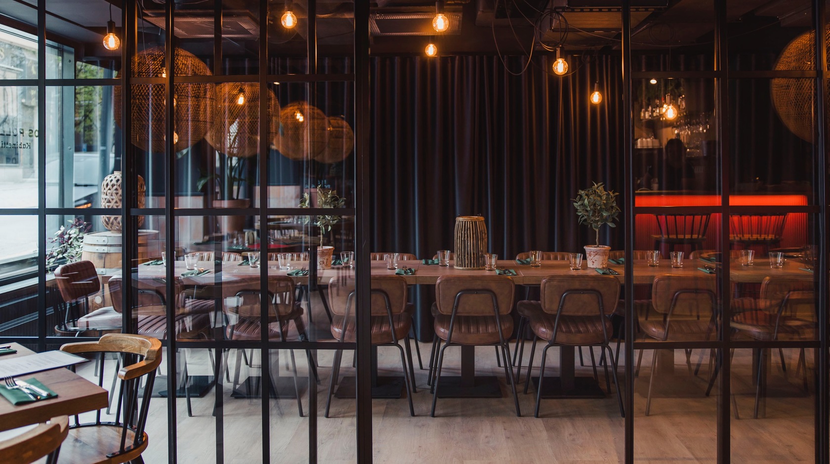 Los Pollos Grill & Bar